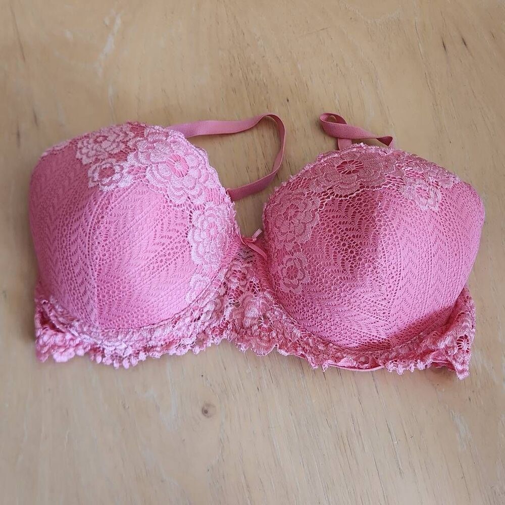 Women's lacey push up pink bra women's size 38c